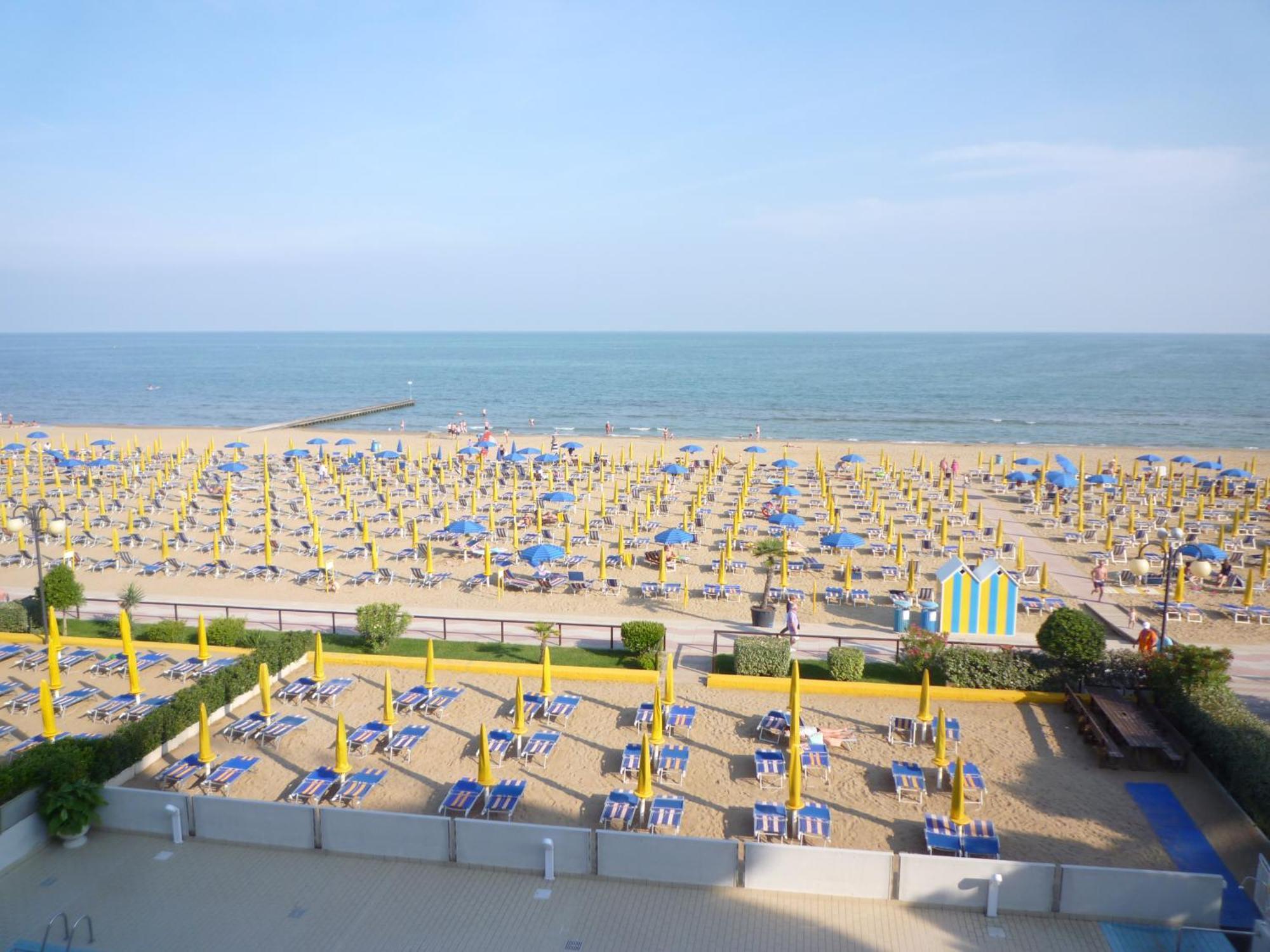 Semiramis Apartment Lido di Jesolo Luaran gambar
